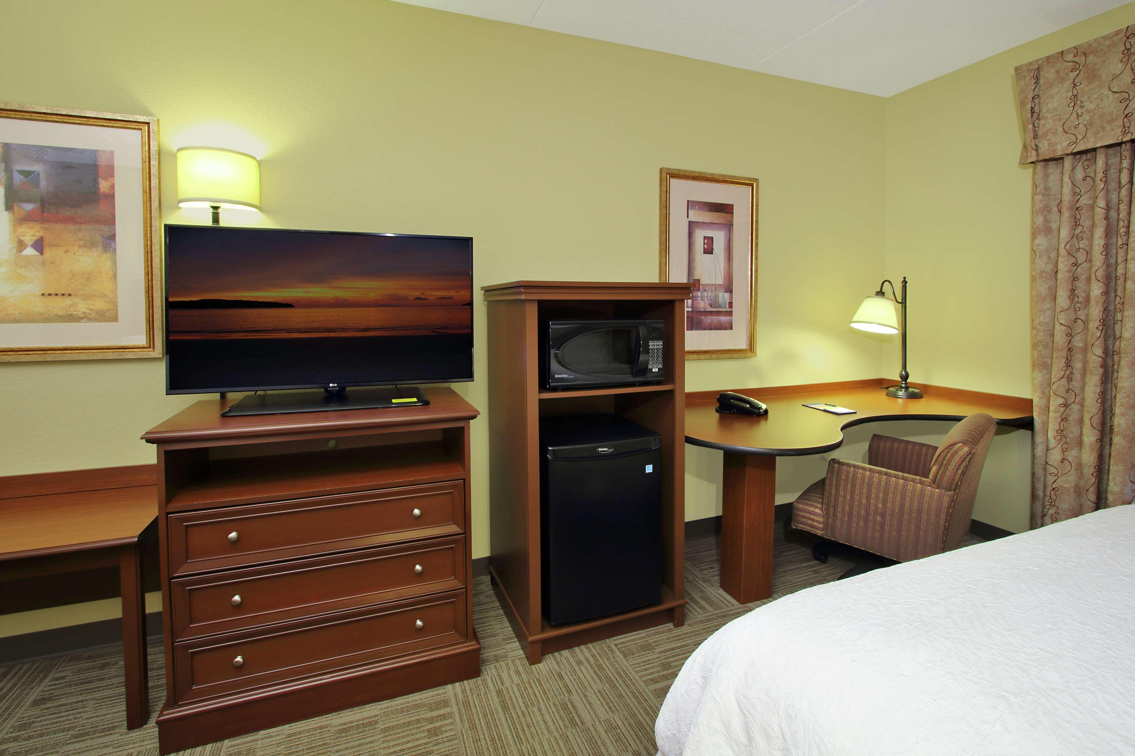 Hampton Inn & Suites Murray Bagian luar foto