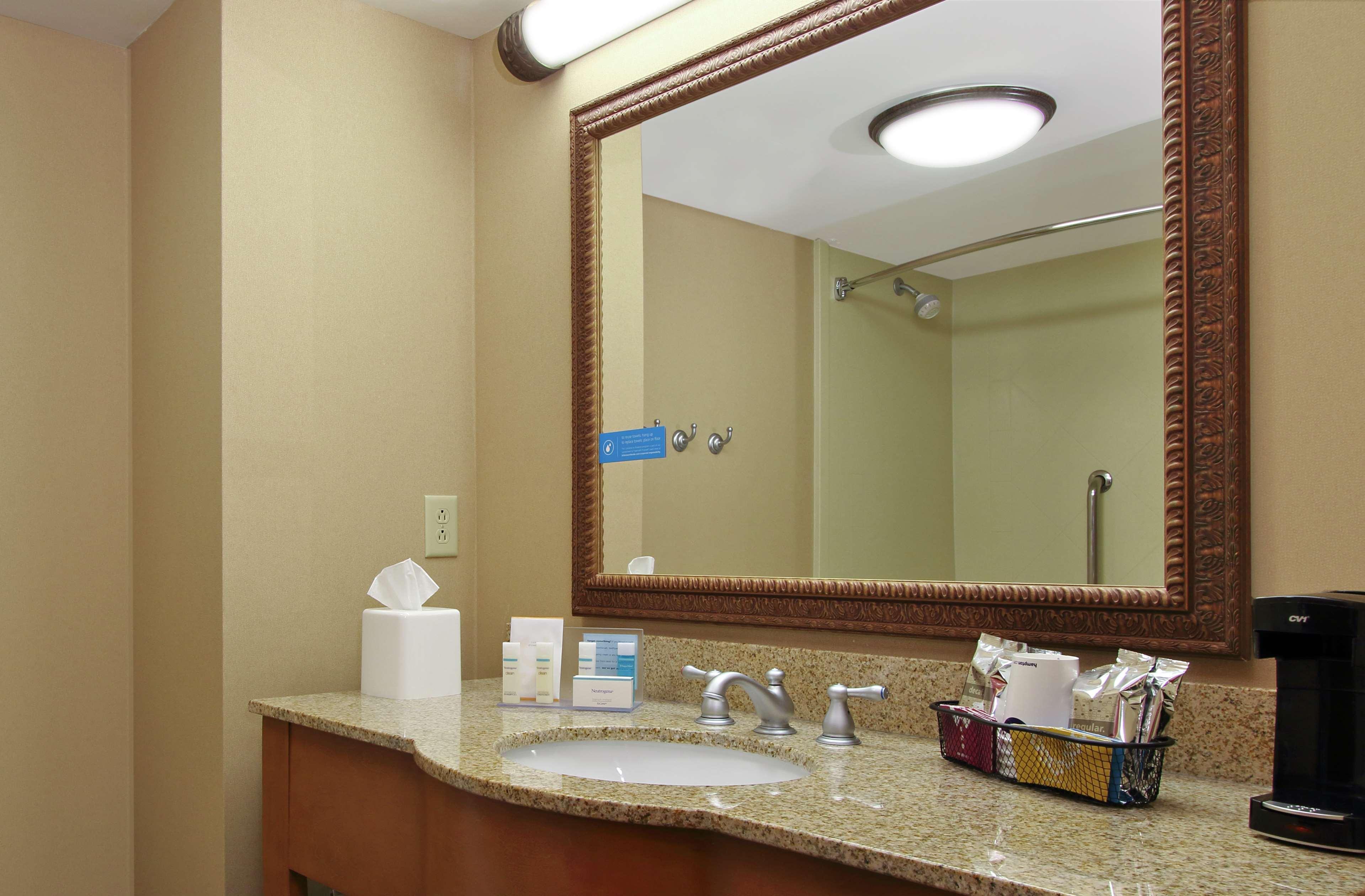 Hampton Inn & Suites Murray Bagian luar foto