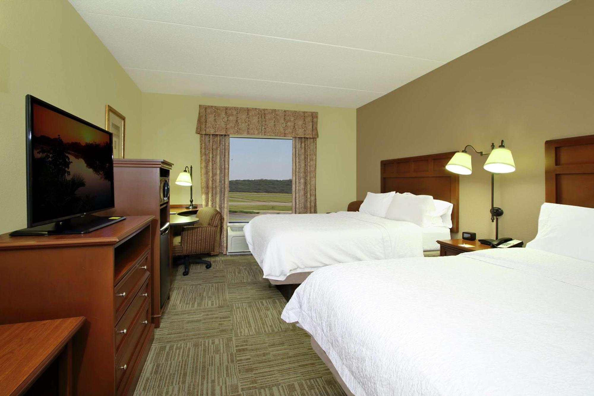 Hampton Inn & Suites Murray Bagian luar foto